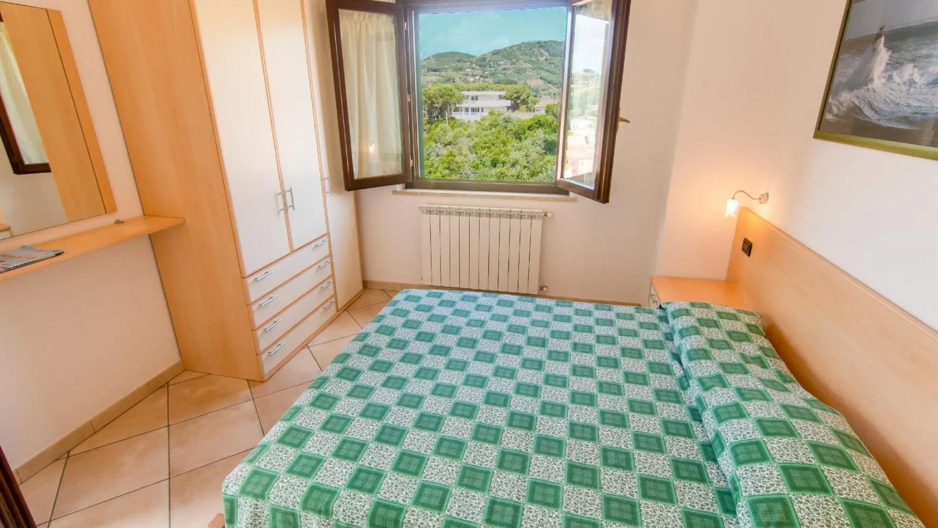 Golfo Azzurro Apartman Porto Azzurro Olaszország